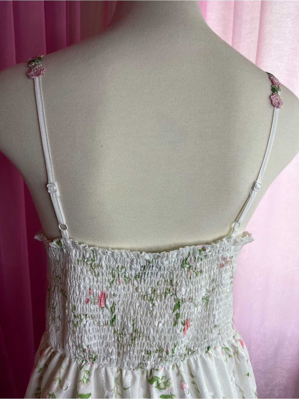 SHEIN White Maxi Dress with Pink Floral Print - Picture 7 of 9